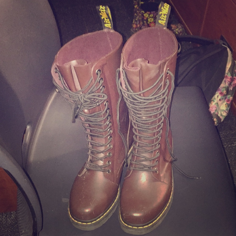 Dr. Martens Shower Vulcanized Rubber Rainboot 9